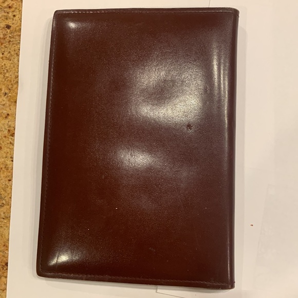 VANTAGE LEATHER OFFICE SET - PORTFOLIO/PAPER HOLDER - BURGUNDY WITH BRASS TRIM - Picture 9 of 9